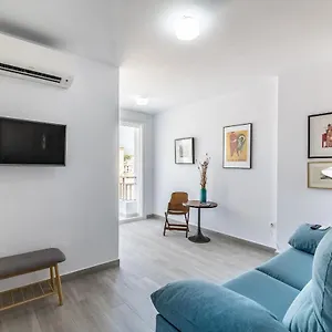 https://livemalaga-victoria-suites.es-andalucia.com